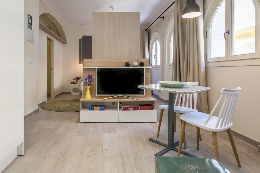 Tomas Ibarra Pool & Luxury Appartement *