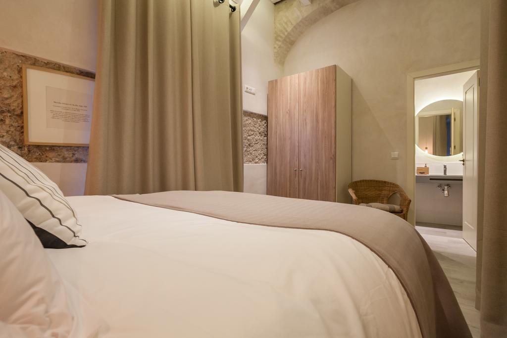 Tomas Ibarra Pool & Luxury Seville