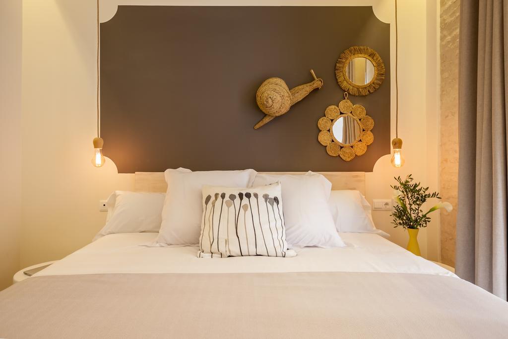 Tomas Ibarra Pool & Luxury Apartment Seville